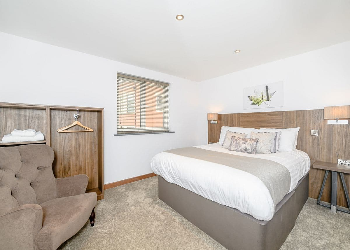 Torbay House Apartment | Landal Barton Pines, Paignton, South Devon