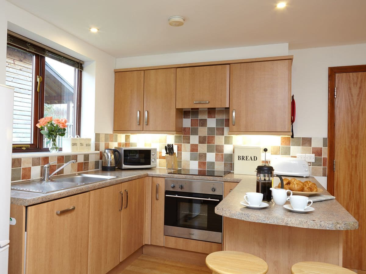 Kitchen | Kingfisher - Calbourne Water Mill Eco-houses, Calbourne